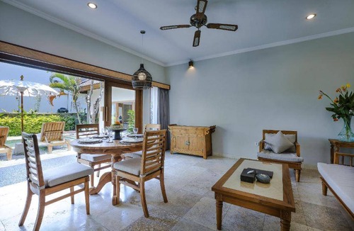 Keramas House | 100 m² House ∙ 1 bedroom ∙ 4 guests