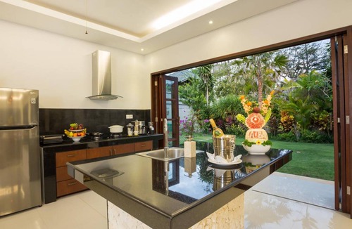 Sanur Kauh Resort | 1000 m² Resort ∙ 4 bedrooms ∙ 12 guests