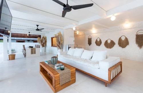 Tulamben Resort | 1400 m² Resort ∙ 6 bedrooms ∙ 14 guests