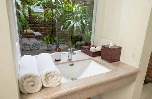 Kesiman Apartment | 1BR Suite pool in Sanur
