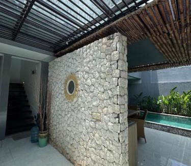 Kuta Selatan Villa | 2 BR Bougenville Villa