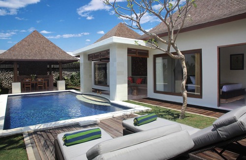 Seminyak Villa | 2 BR Villa in Seminyak, 23sqm Private Pool, 5 mnts walk to shopping area for 6