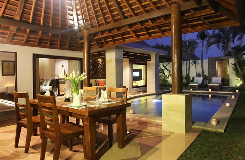 Seminyak Villa | 2 BR Villa in Seminyak, 23sqm Private Pool, 5 mnts walk to shopping area for 6