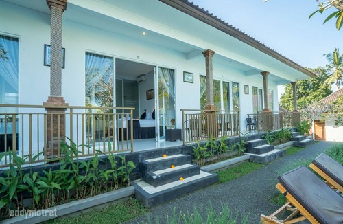 Peliatan Villa | 2 Luxury deluxe rooms with 4 breakfast in Ubud area