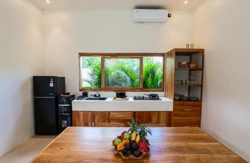 Jimbaran Villa | 2Bedrooms Bright&Modern Villa near Balangan Beach!