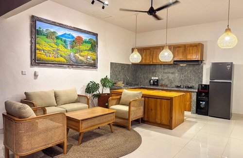 Pejeng Kawan House | 2BR Private Jungle Pool Villa in Ubud · Boho Retreat, Yoga Corner & Lush Garden