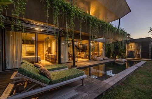 Uluwatu Resort | 300 m² Resort ∙ 2 bedrooms ∙ 6 guests