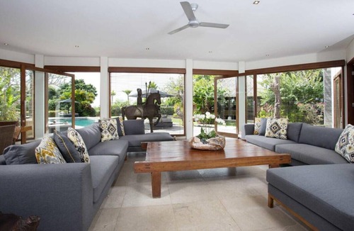 Taman Griya Resort | 3300 m² Resort ∙ 6 bedrooms ∙ 12 guests