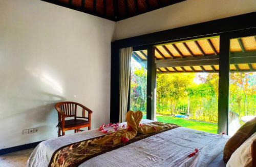 Saba Villa | 3BR Beautiful Villa Queen With Stunning Rice Field