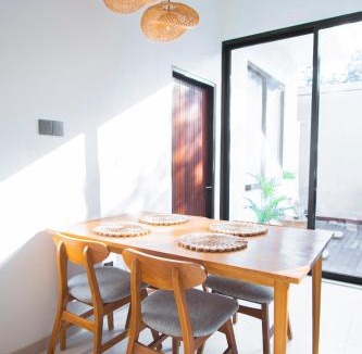 Kerobokan House | 3BR Fun Living Villa with Pool in Kerobokan - Kuta - Bali