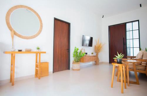 Kerobokan House | 3BR Fun Living Villa with Pool in Kerobokan - Kuta - Bali