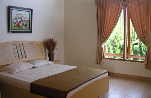 Cipanas Villa | 3BR Villa in Cimacan Puncak