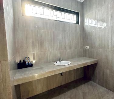 Jakarta House | 4-Bedroom Home in South Jakarta Nuansa Swadarma Residence by Le Ciel Hospitality