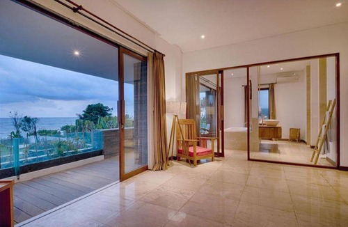 Keramas Villa | 400 m² Villa ∙ 5 bedrooms ∙ 10 guests