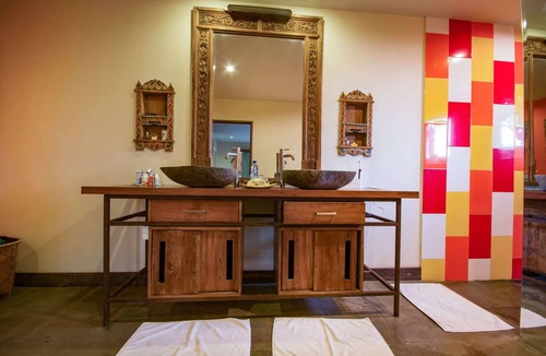 Berawa Villa | 5 Star Villa in Bali, Minutes from the Beach, Bali Villa 2083