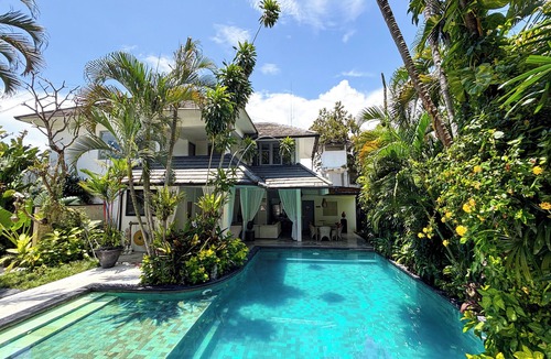 Sunset Road Villa | 5BR Pool Villa Near Eat Street & Beach