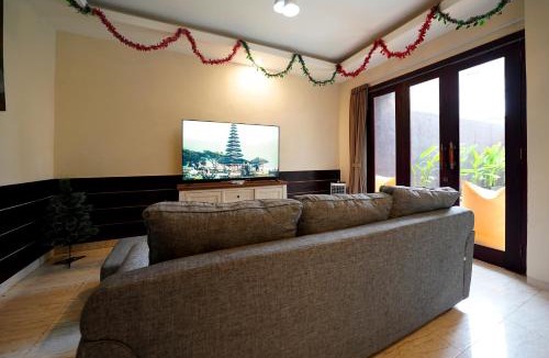 Sidakarya Villa | 6 Bedrooms Villa with Private Pool - Twin Villa Pengiyasan