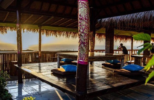Uluwatu Bed & Breakfast | 71 m² Bed and breakfast ∙ 127 guests