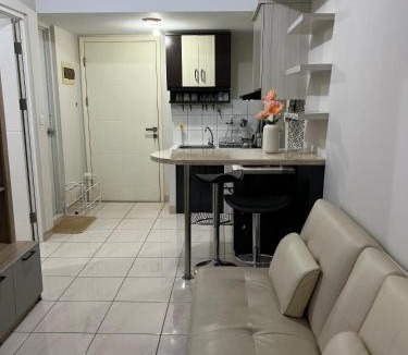 Bekasi Apartment | A Simple stay at SpringLake Apartment, Summarecon, Bekasi