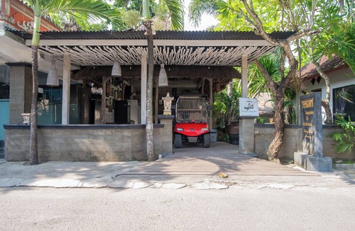 Mushroom Bay House | ADULT ESCAPE, Serene 1-bedroom bungalow with AC in beautiful Bali