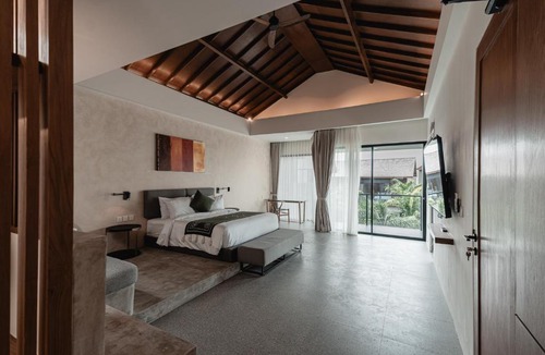 Padonan Villa | AKY Canggu - Daily Service, Luxury Pool Villas !