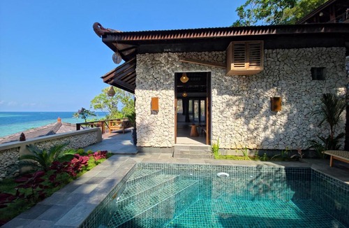 Karimun Jawa Hotel | Alam Jiwo Luxury Resort Karimunjawa