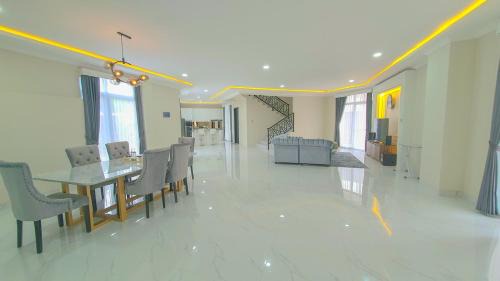Ciloto Villa | Alandalus Royal Puncak