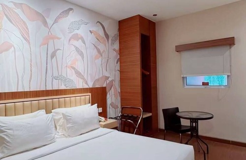 Lubuk Baja Hotel | Alltrue Lite Hotel Nagoya Hill Batam
