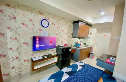 Pekayon Jaya Apartment | Apartemen Grand Kamala Lagoon by Fast Room