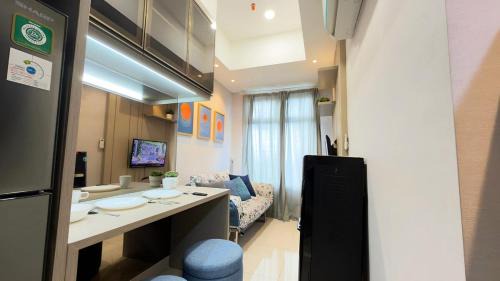 Cikarang Apartment | Apt 2BR Chadstone Exclusive,cozy,pool,wifi and Gym by LS