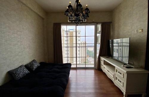Jatinegara Apartment | Apt Casablanca 2BR Dahlia By Damaresa