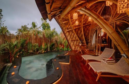Selat Villa | Ari's Bamboo House Sidemen - NYAN BALI