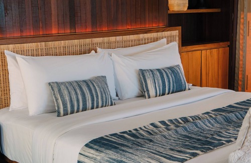 Ceningan Island Resort | ARNA Suites and Ocean Lounge