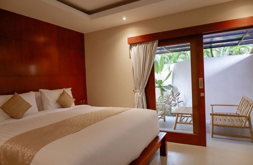 Ubud House | Artful & Cultural Living at Superior Balinese Room in Ubud