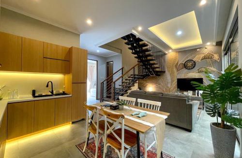 Cigadung Villa | Arumdaun Villa ,with Private Pool in Cigadung