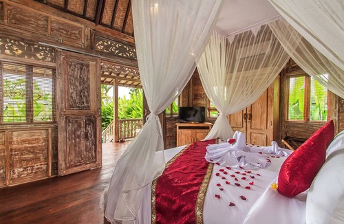 Lodtunduh Resort | Aswanaya Villas & Suite