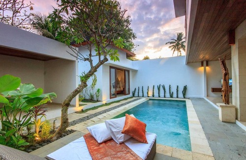 Lodtunduh Villa | Aurora living villa ubud