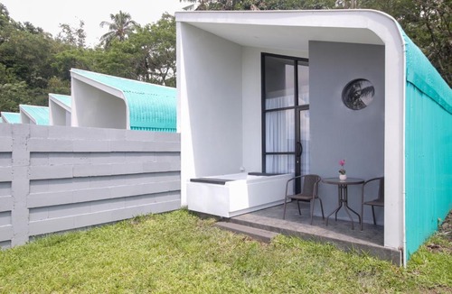 Pineleng Resort | Azana Essence Villa Agape Manado