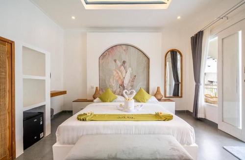Padonan Hotel | Azure Suites