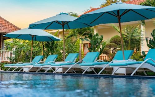 Mushroom Bay Resort | Bali Nusa Cottage