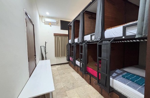 Bandung Hostel | Base Seven Hostel