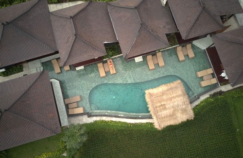Kenderan Villa | Beautiful Villa overlooking to Rice Field