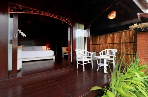 Kenderan Villa | Beautiful Villa overlooking to Rice Field
