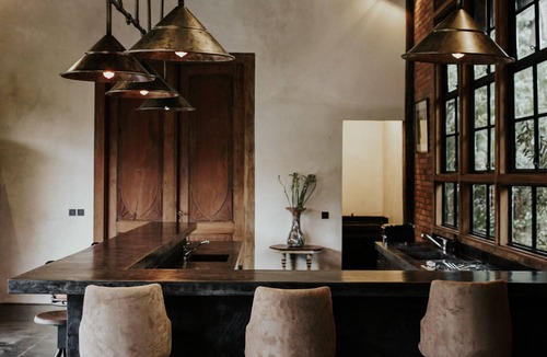 Kemenuh House | Bedulu Cliff Estate Ubud - Wood Side