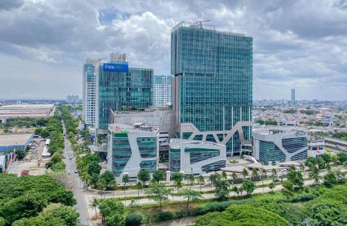 Kayu Putih Apartment | Best Choice and Restful Studio at Tifolia Apartment By Travelio