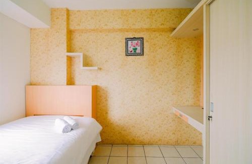 Rawasari Apartment | Best Price and Comfortable 2BR Green Pramuka City Apartment By Travelio
