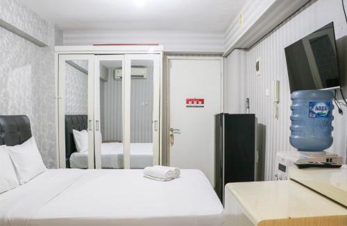 Jatinegara Apartment | Best Strategic Studio at Bassura City Apartment By Travelio