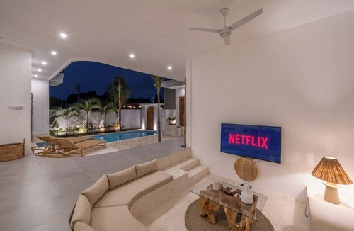 Pererenan House | "BIARI" Modern & Luxurious 3BR - Canggu Beach