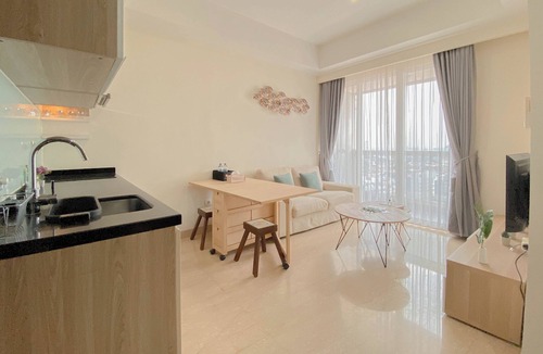 Cikini Apartment | Big and Cozy 1BR with Working Room Menteng Park Apartment