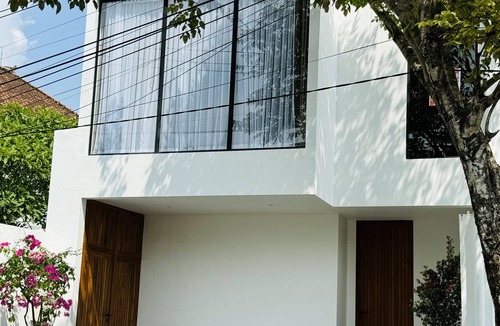 Mengwi House | Birch House - Modern 2 Bedroom private pool with Rice field view